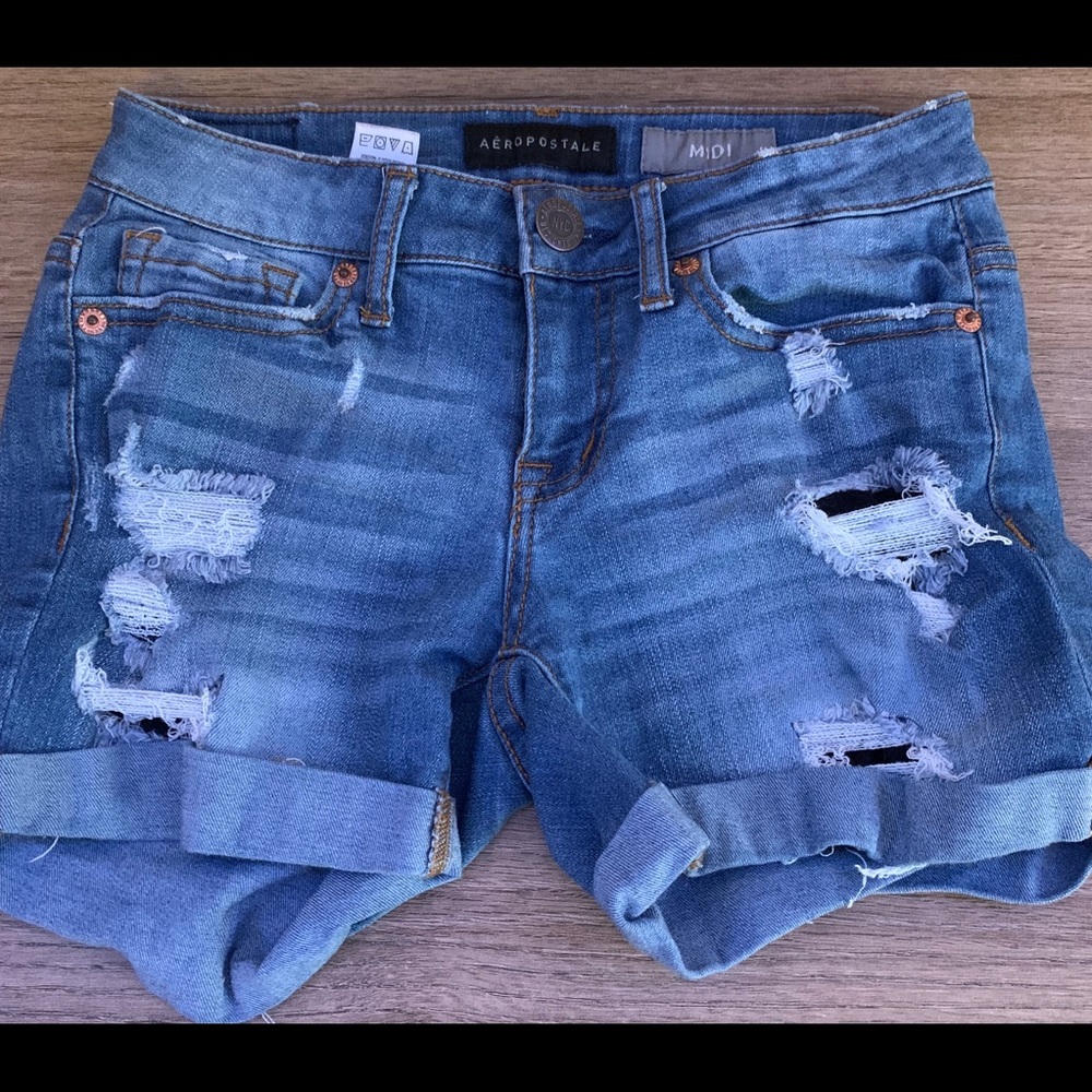 AEROPOSTALE LIGHT RIPPED BLUE JEANS